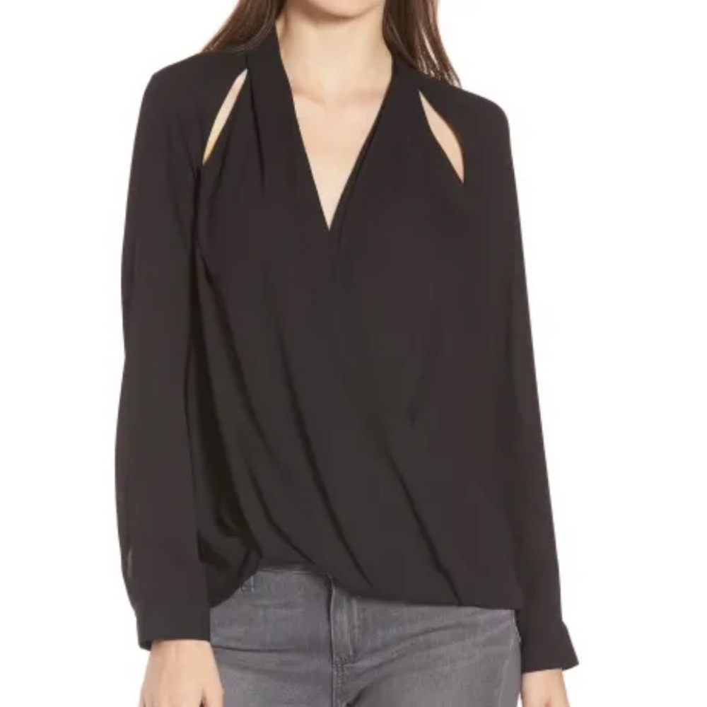 Trouve cutout surplice blouse
